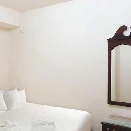 Apartment In The Center Of Yerevan By The Republic Square Extérieur photo